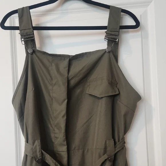 Women's Olive Green Jumpsuit - Picture 4 of 10